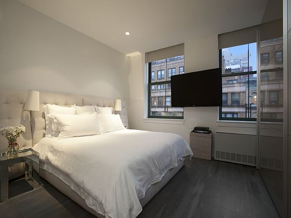 4th image of 53 N Moore St APT 5C