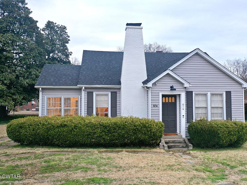 1st image of 616 Summers Dr