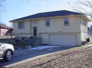 105 Cardinal Cir, Lawson, MO 64062