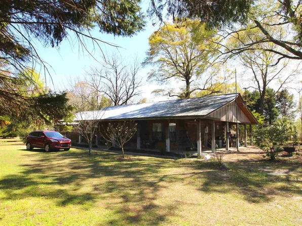 2645 Fuqua Rd, Brewton, AL 36426