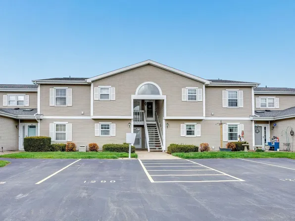 1292 Wittmann Park Ln, Menasha, WI 54952