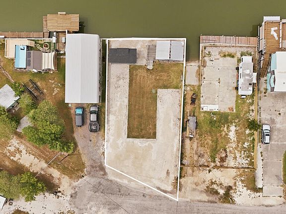 5th image of 115 S Island Rd