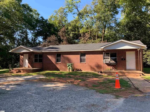 108 Baptist Ct, Greenwood, SC 29646