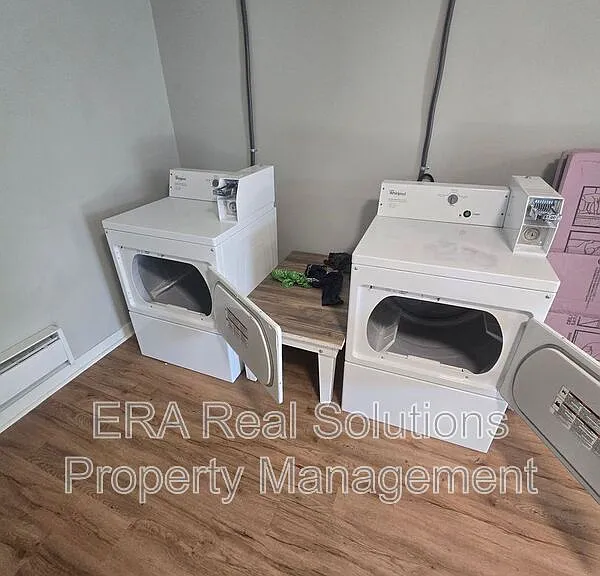 75 E Moler St #B — Photo 8
