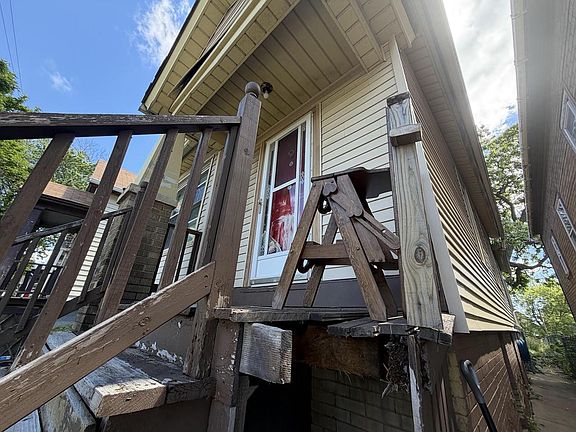 3rd image of 1740 S 4th STREET