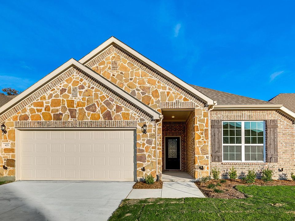 1st image of 425 Windward Dr