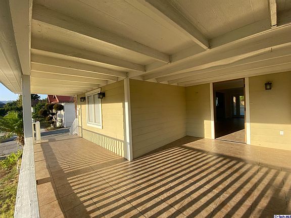 2nd image of 3419 Honolulu Ave