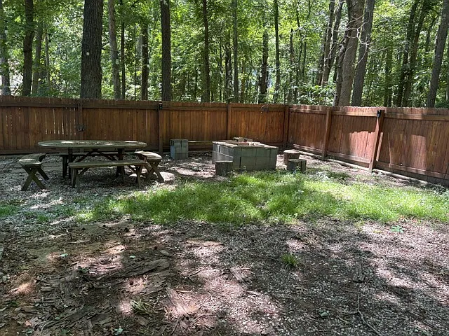 94 Nottingham Ln — Photo 21