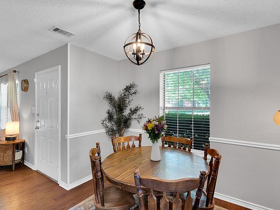 4th image of 107 Lawndale Dr