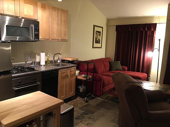 2nd image of 1139 Woodside Ave