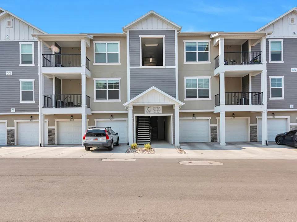 13239 Dominica Ln #202
