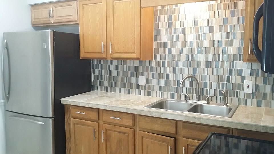 1st image of 1106 41st St