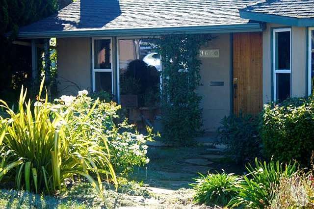 1st image of 3660 Mound Ave