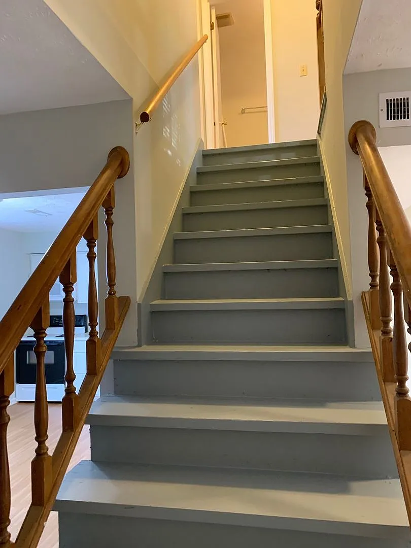3 Bedroom 2.5 Bath Townhouse — Photo 4