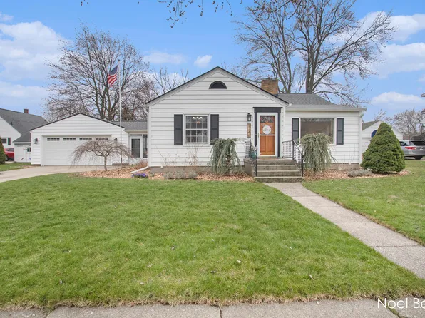 1246 Slayton Ave, Grand Haven, MI 49417
