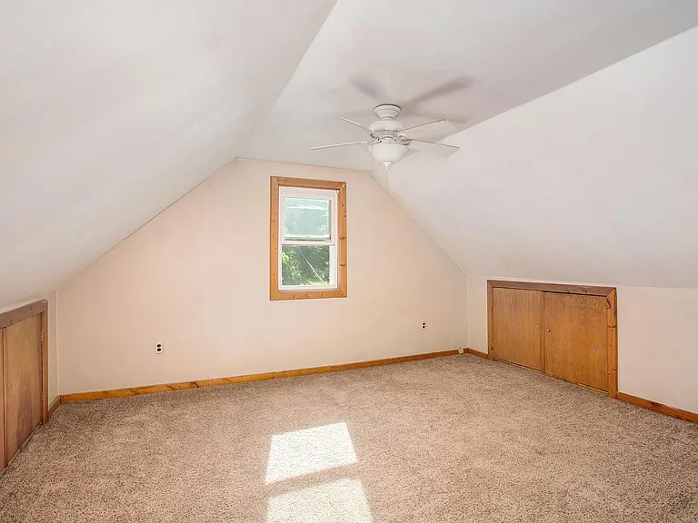 1115 Diamond Ave NE — Photo 14
