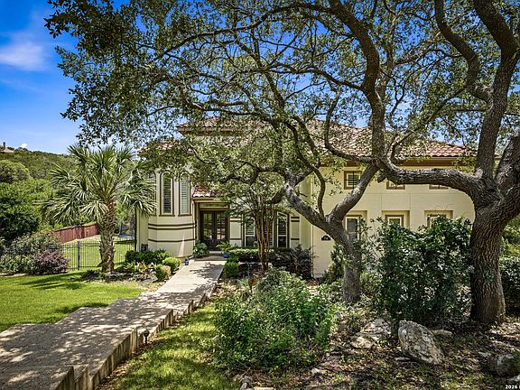 2nd image of 714 Ruidosa Downs