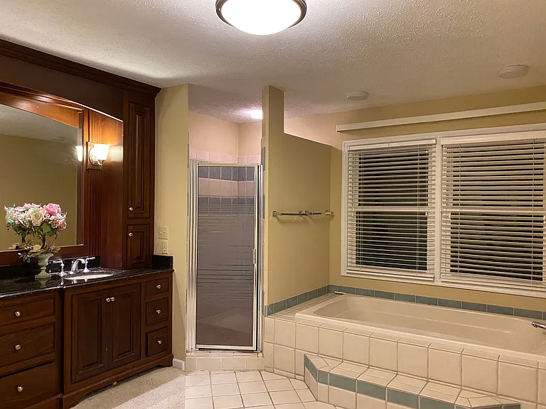 2206 E Autumn Dr — Photo 30
