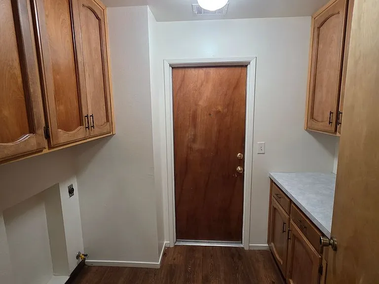 1846 N Selina Ct — Photo 18