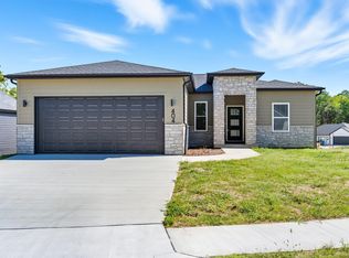 404 Sugarberry Dr, Columbia, MO 65201