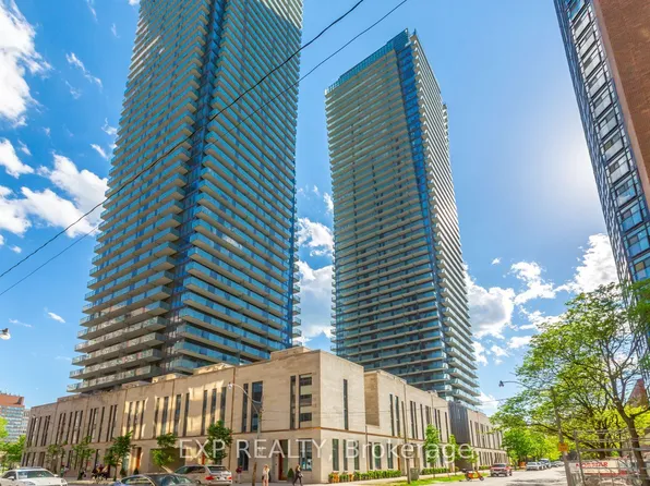 65 Saint Mary St, Toronto, ON
