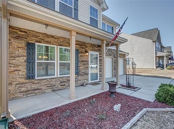 3rd image of 2340 Lake Vista Dr
