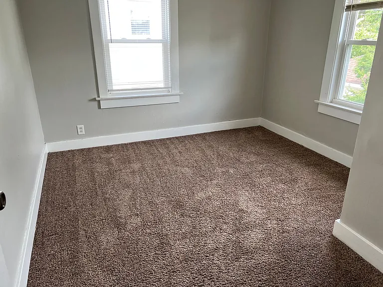 53 E Bruce Ave — Photo 3
