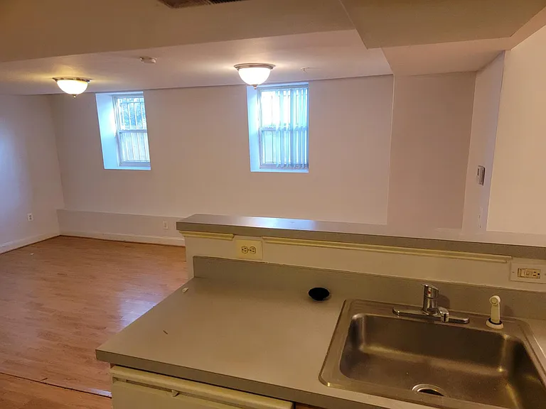 330 Rhode Island Ave NE #10 — Photo 13
