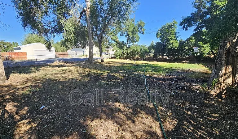 1701 E Desmet Ave — Photo 23