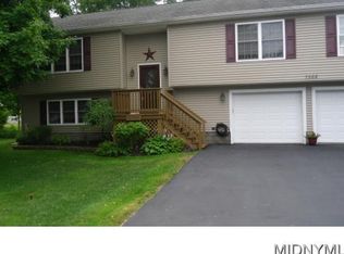 7568 E South St, Clinton, NY 13323