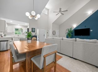 305 McGregor Dr #B, Chapel Hill, NC 27514