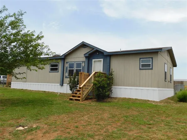 745 S Dobbs Rd, Harrah, OK 73045