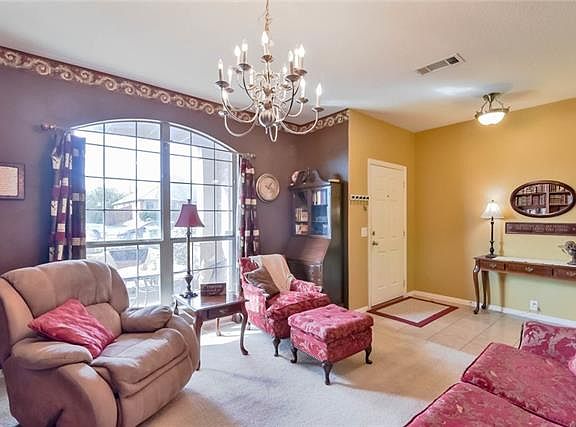 4th image of 1703 Cowtown Ct
