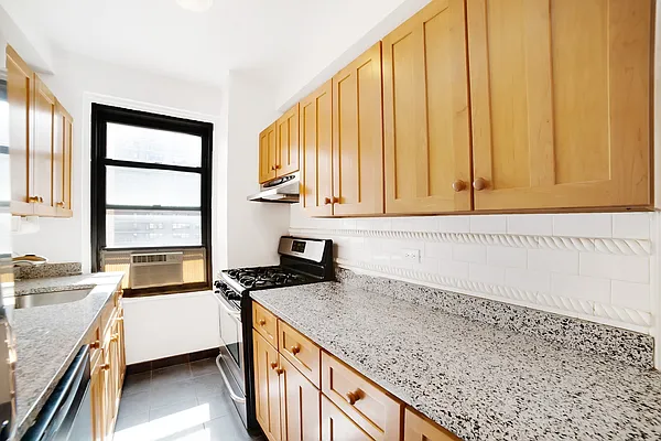 Rented by Keller Williams NYC | media 3