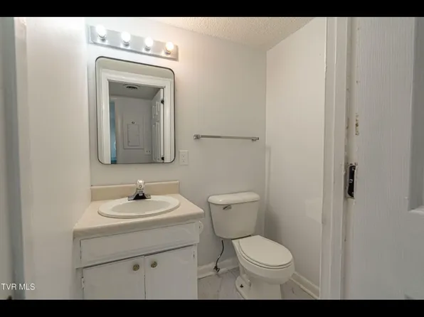 807 7th St #807, Bristol, TN 37620