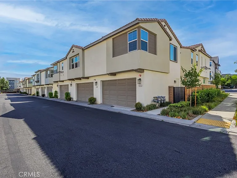 9513 Retreat Pl — Photo 35