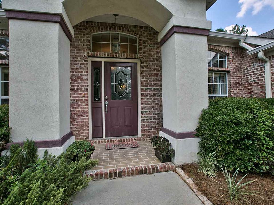1st image of 817 Eagle View Dr
