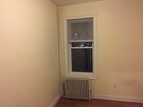 3rd image of 44 Clifton Pl #2