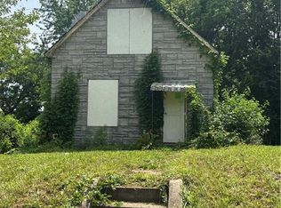 2221 Garfield Ave, Kansas City, KS 66104