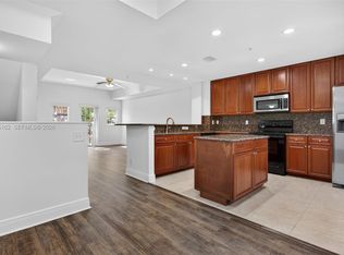 626 SW 1st Dr, Pompano Beach, FL 33060