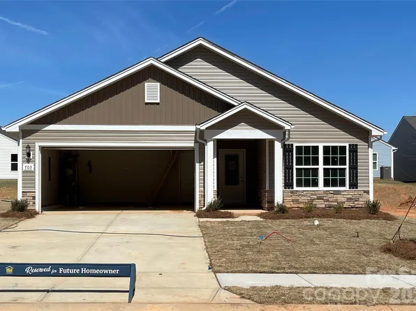 703 Lamorak Pl, Richburg, SC 29729