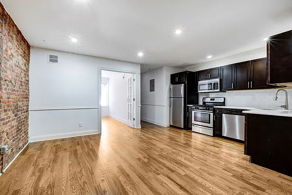 Rented by LG Fairmont Group | media 21