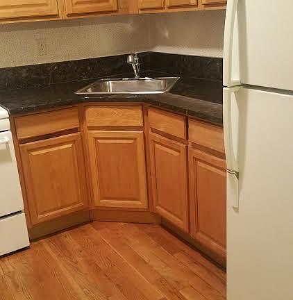 4th image of 86 Moore St Ste 2