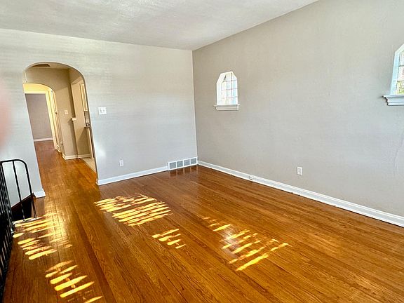 4th image of 5857 Eichelberger St #1-4