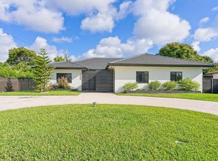 9463 SW 35th St, Miami, FL 33165