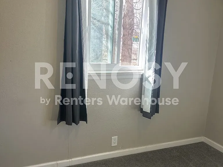 1260 Brentwood St — Photo 20