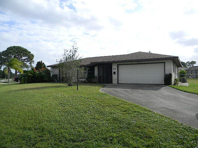 1st image of 202 SW Degouvea Terrace
