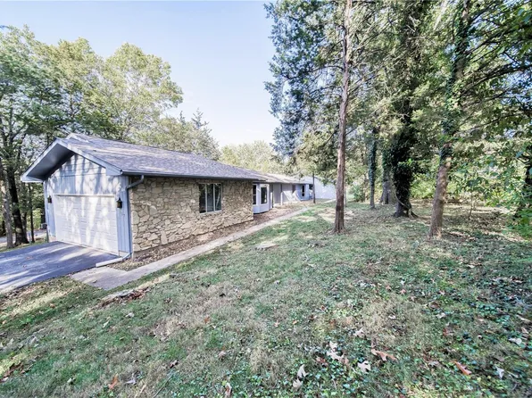 1323 California Dr, Rolla, MO 65401