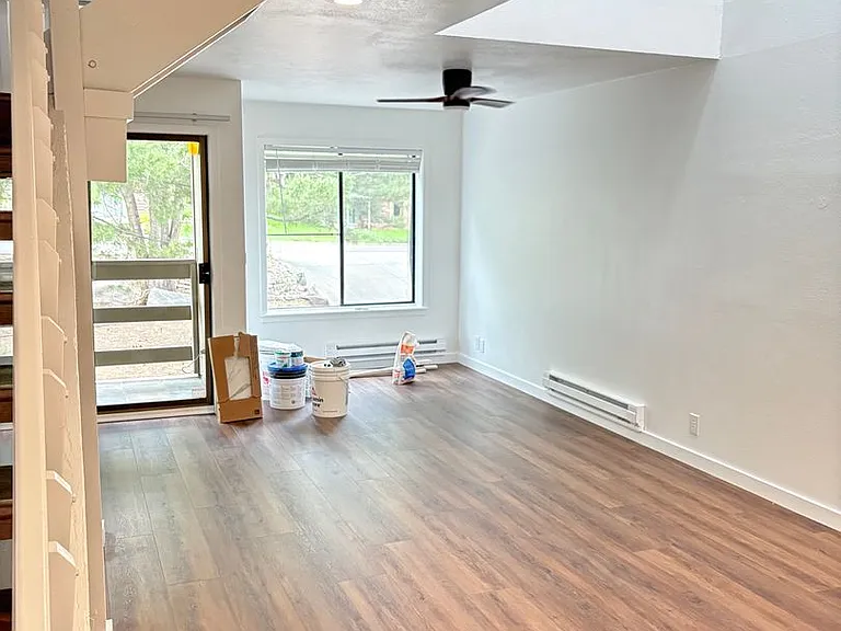 208 Pearl St #I — Photo 9