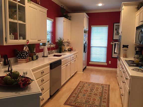 2nd image of 5514 Deer Creek Dr